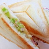 今日のランチ＊ツナ野菜サンドイッチ